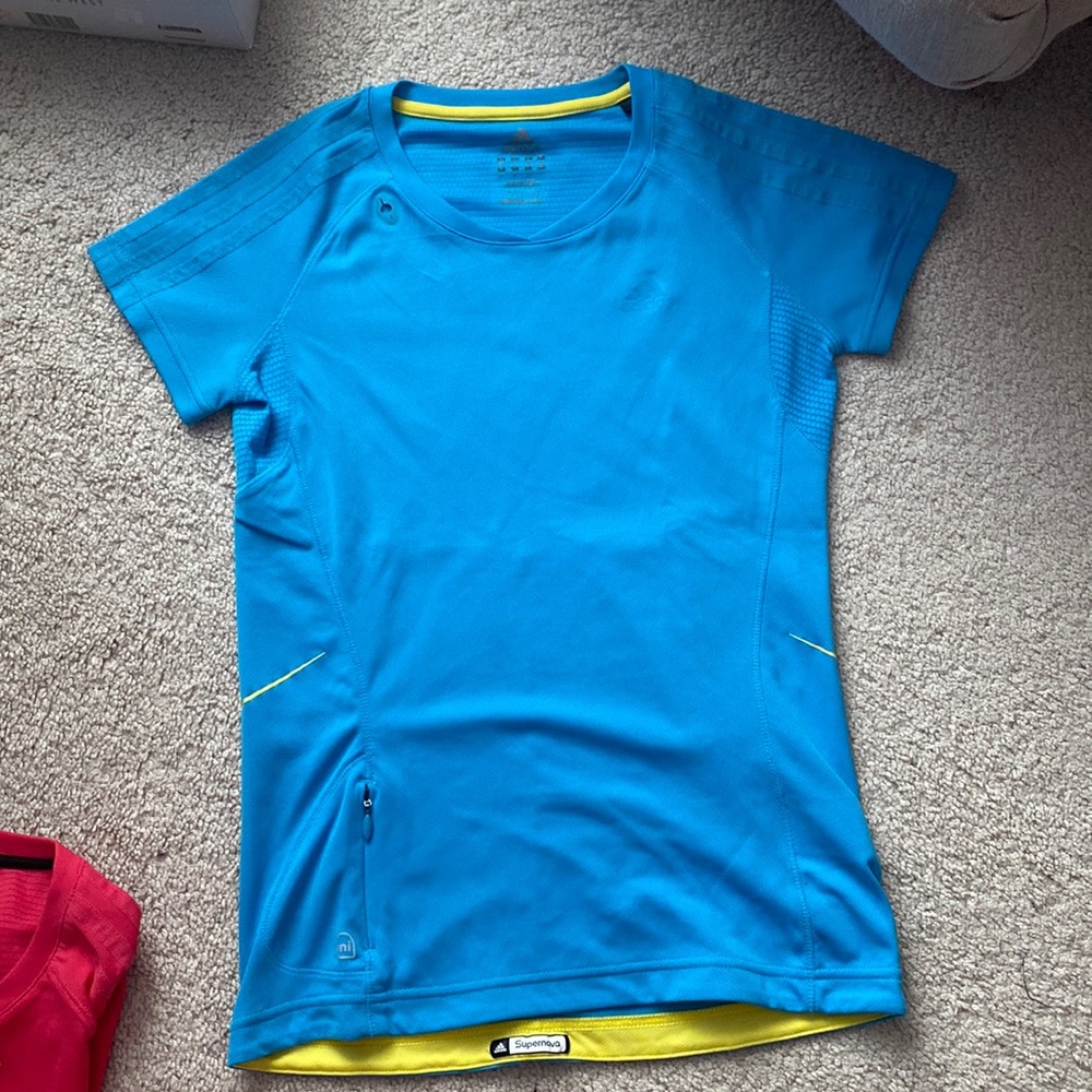 Adidas top